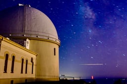 The Best Time to Stargaze in San Francisco Is Now, Here's Where to Do It