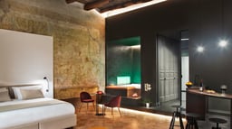 The Best Hotels in Naples, Italy