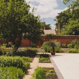 A Restaurant Worth Travelling To: Hampton Manor