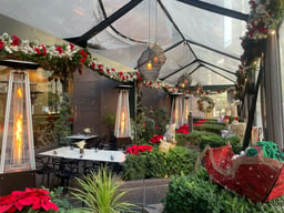 13 Festive Pop-Up Bars Going All-Out For The Holidays In San Francisco