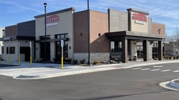 National chain restaurant opens new facility in Centerville