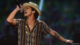 Bruno Mars to headline the 2024 Trifecta Derby Eve Gala 
