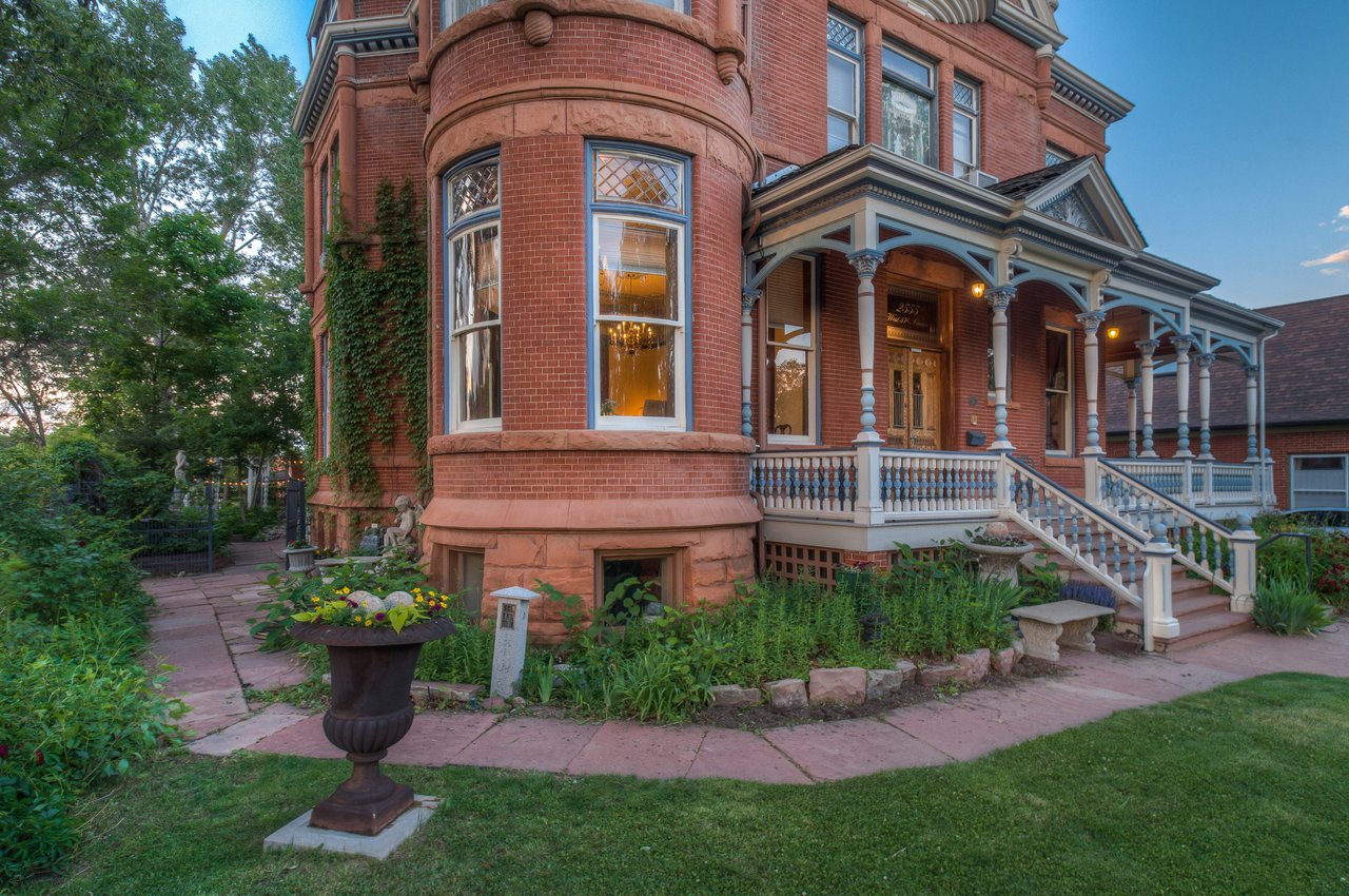 The Lumber Baron Inn & Gardens - Hotel In Denver, CO