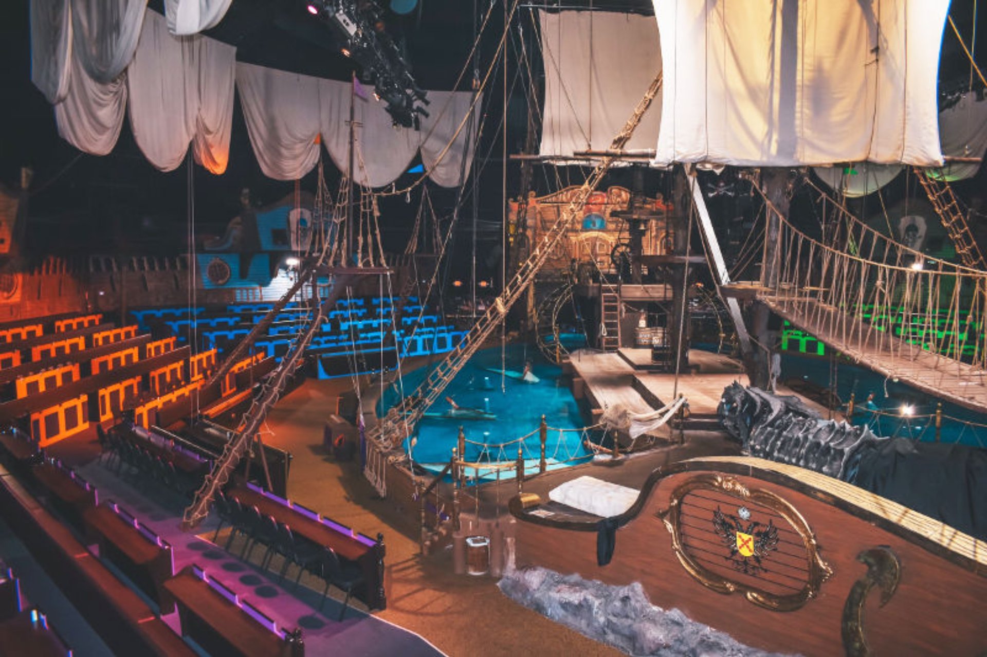 Pirate's Dinner Adventure #Orlando #InternationalDrive