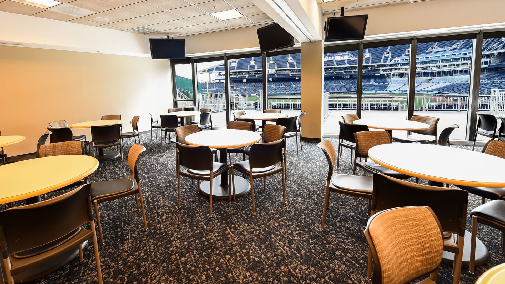 Buy Kansas City Royals Suites