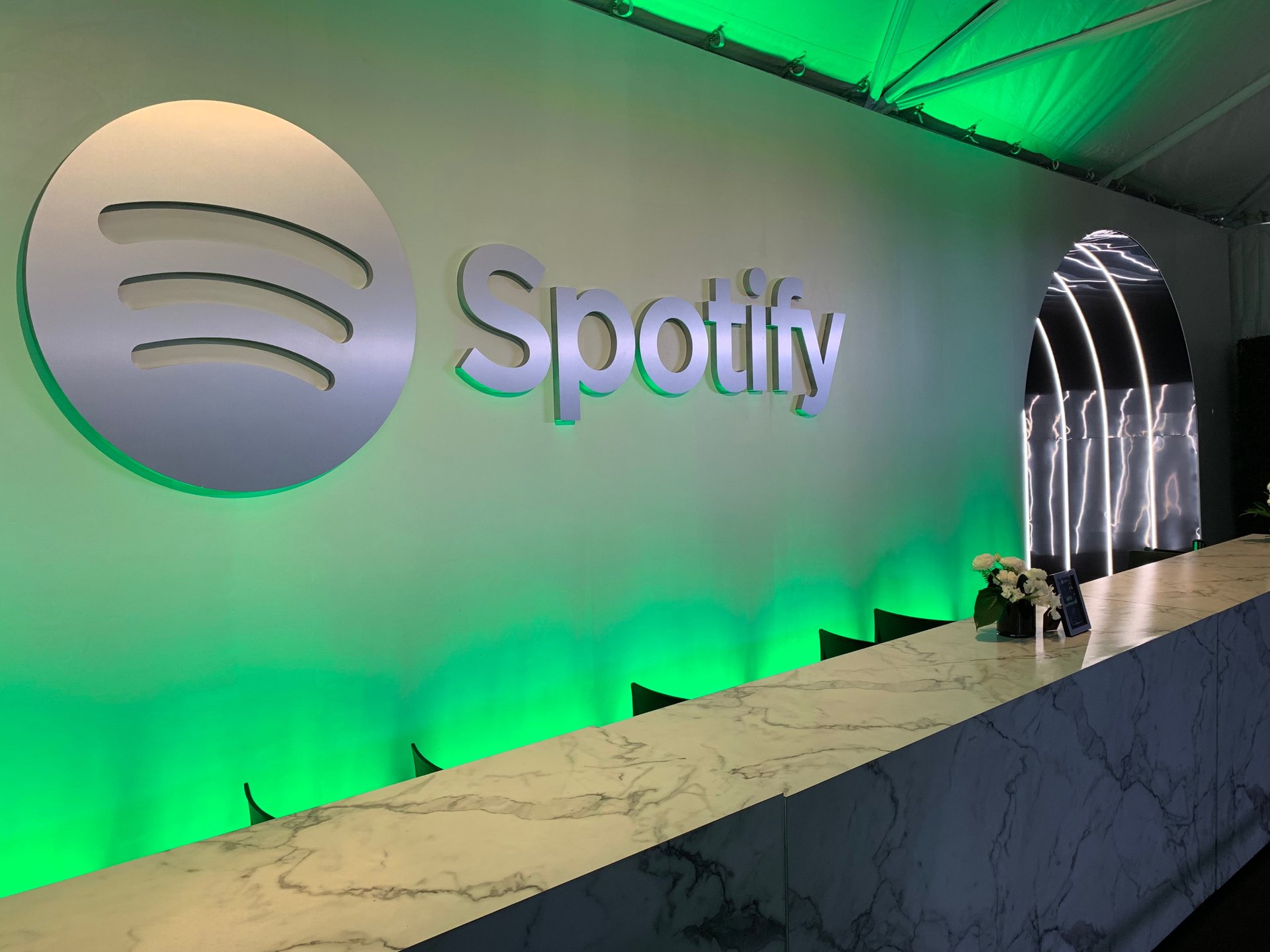 spotify-best-new-artist-concert-performance-in-los-angeles-ca