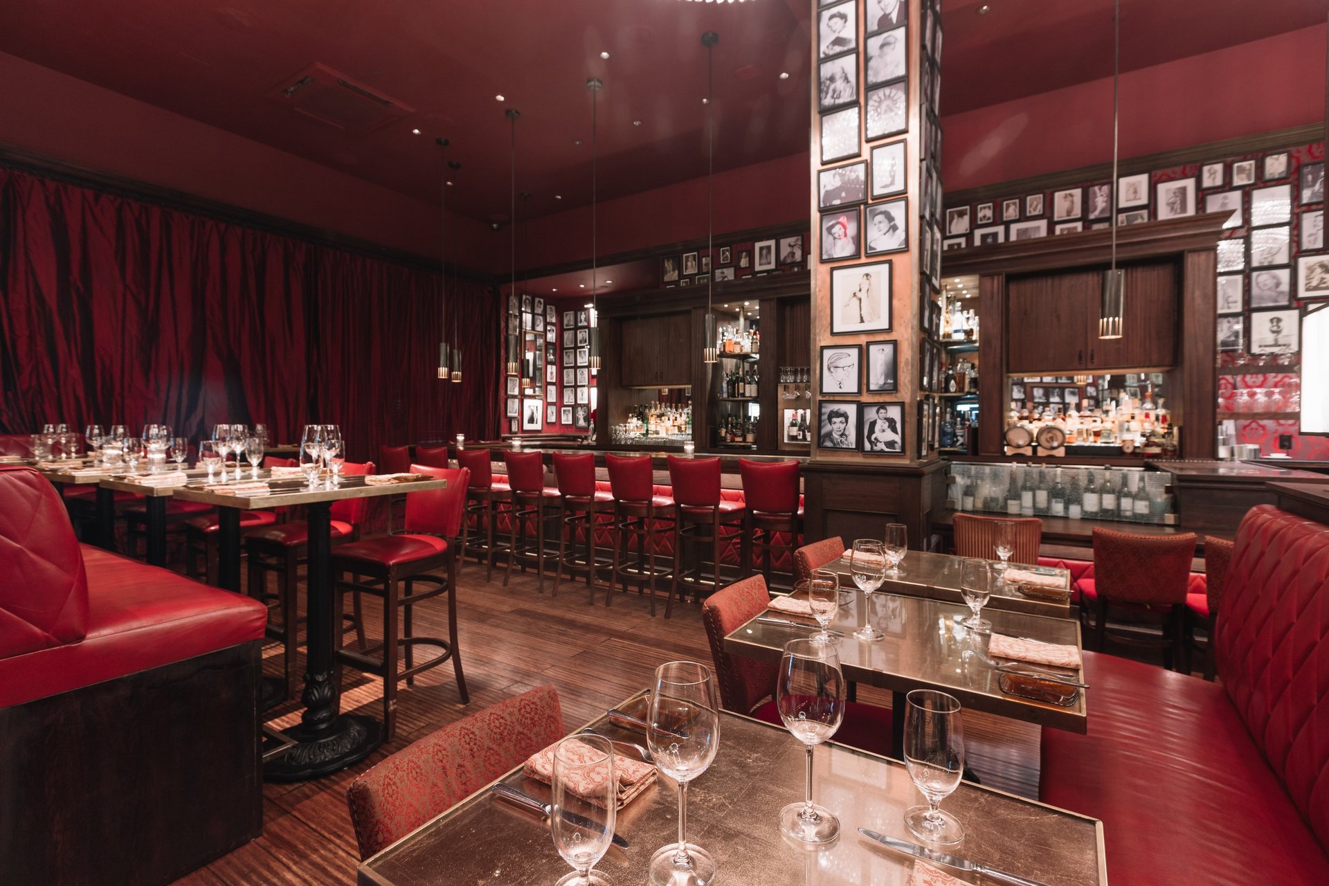 Half Mezzanine At Strip House Midtown - Restaurant In In New York, Ny 