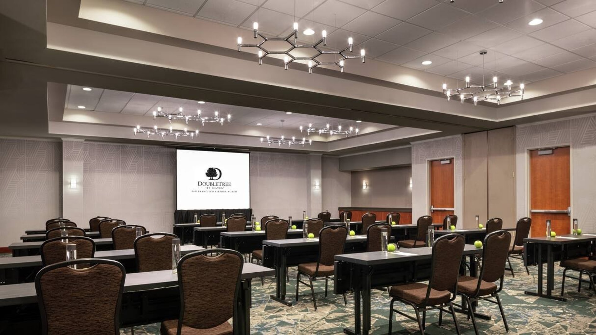 DoubleTree By Hilton San Francisco Airport North Bayfront   1661265491681 Sfo Doubletree Meeting Room Classroom 