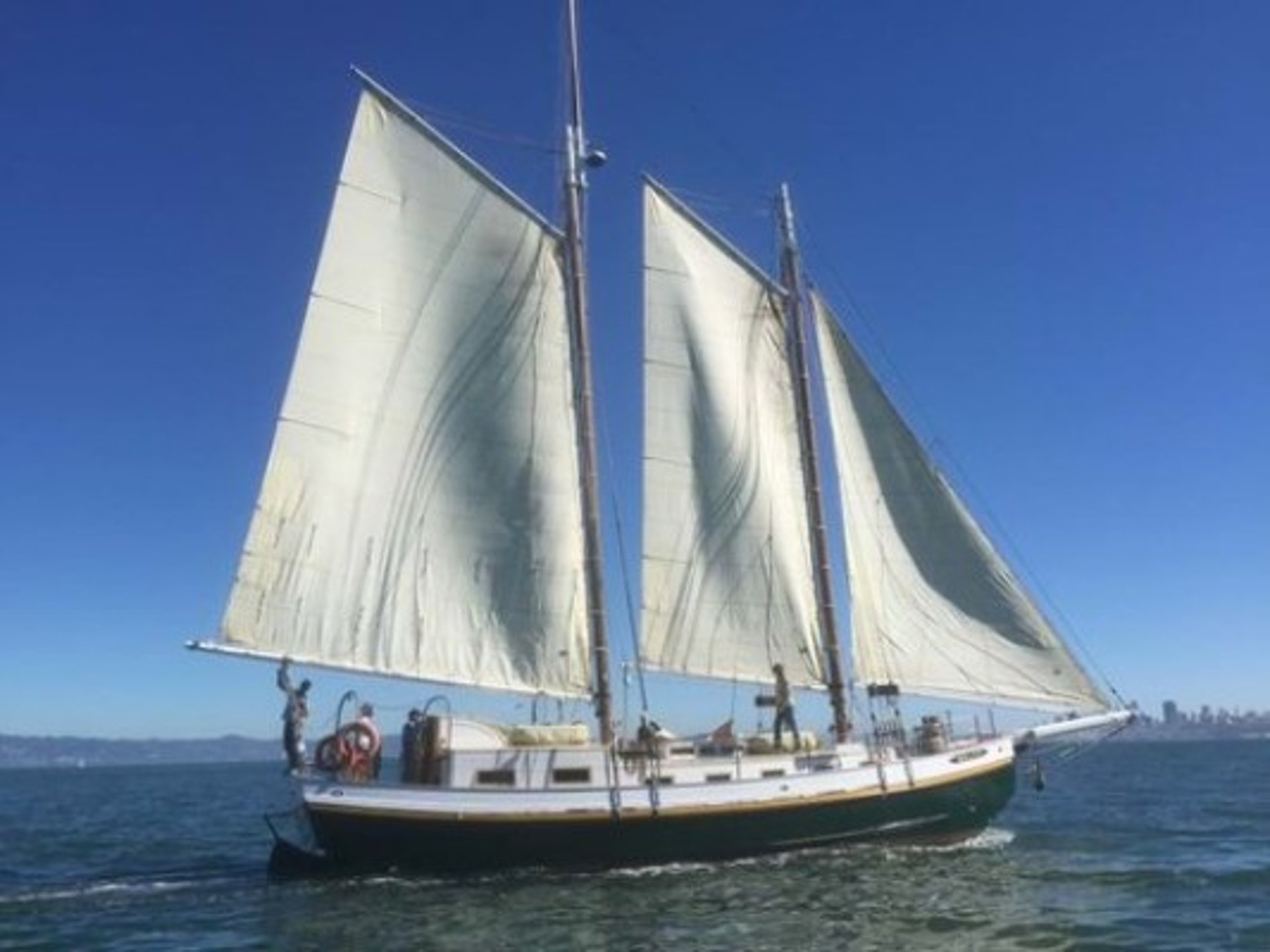 atlantis-yacht-charters-the-schooner-gs-boat-yacht-in-sausalito