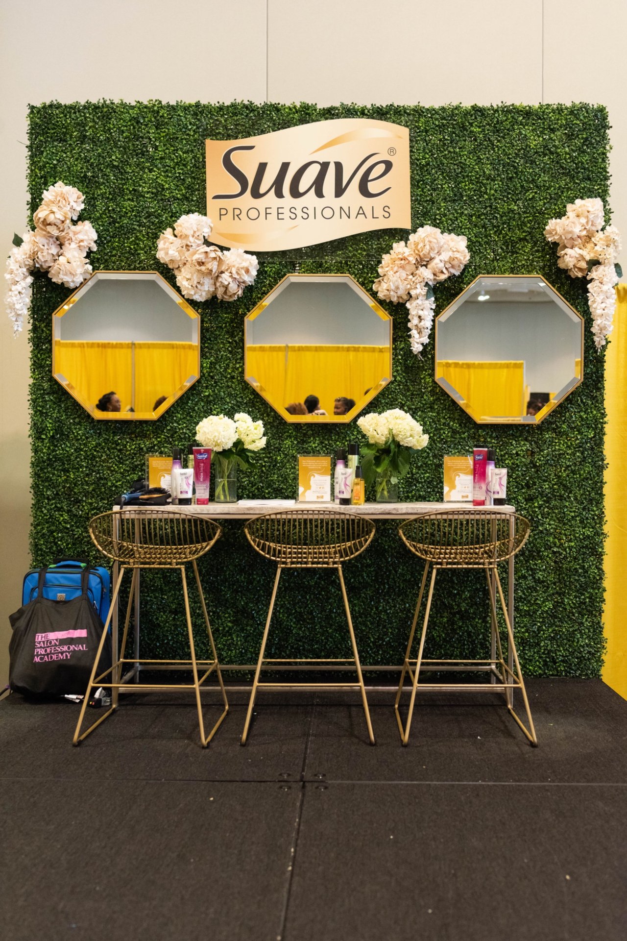 Suave at Dollar General Day of Beauty Tradeshow / Expo Activation in