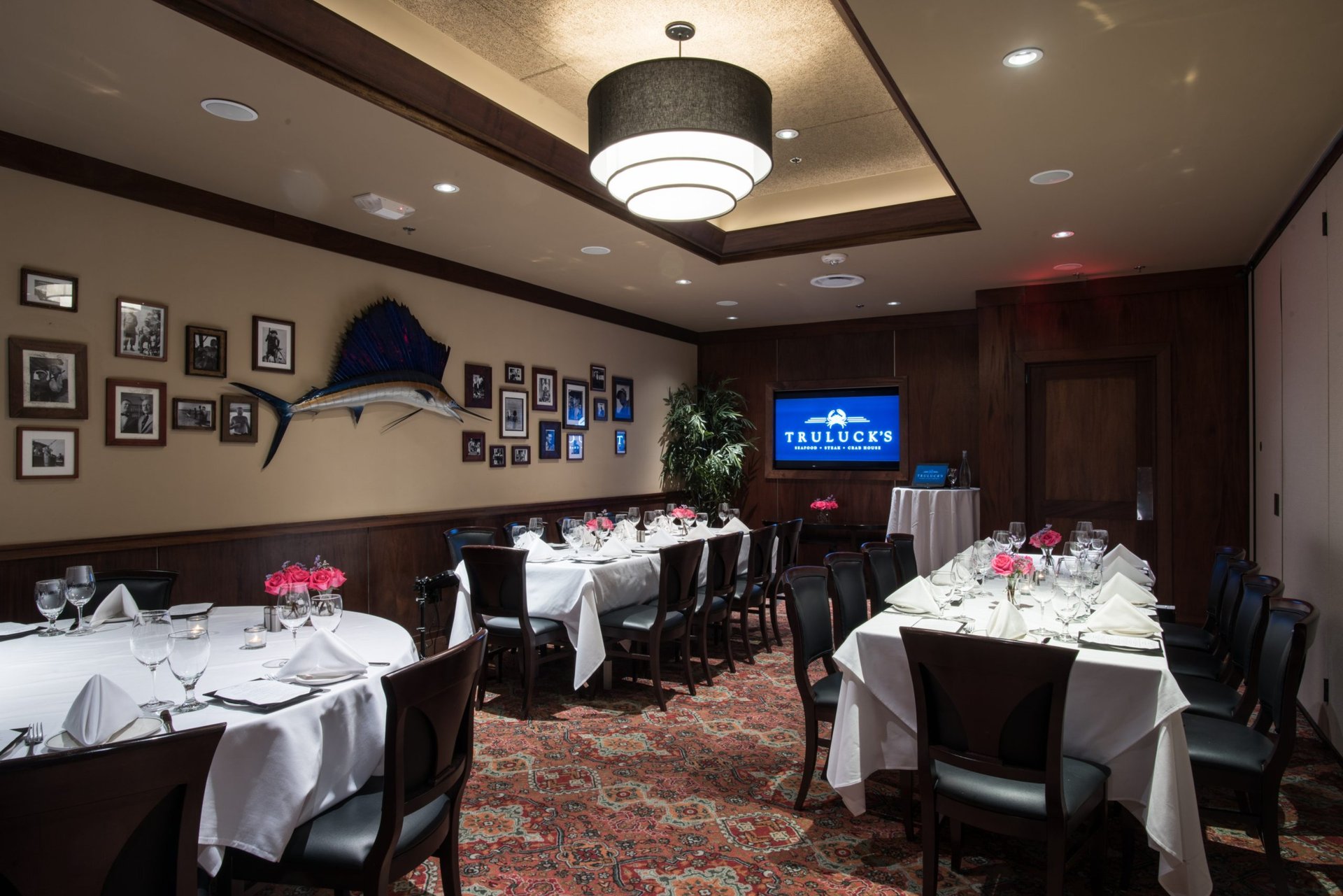 Truluck's Ocean's Finest Seafood & Crab Dallas - Seafood Restaurant in Dallas, TX | The Vendry