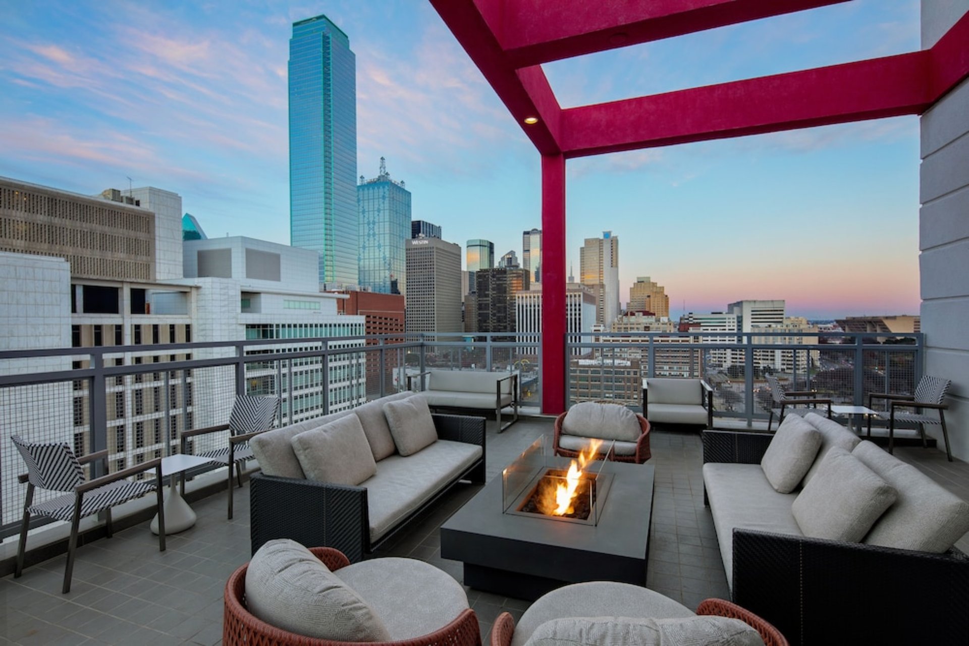 Dallas Marriott Downtown - Hotel in Dallas, TX | The Vendry