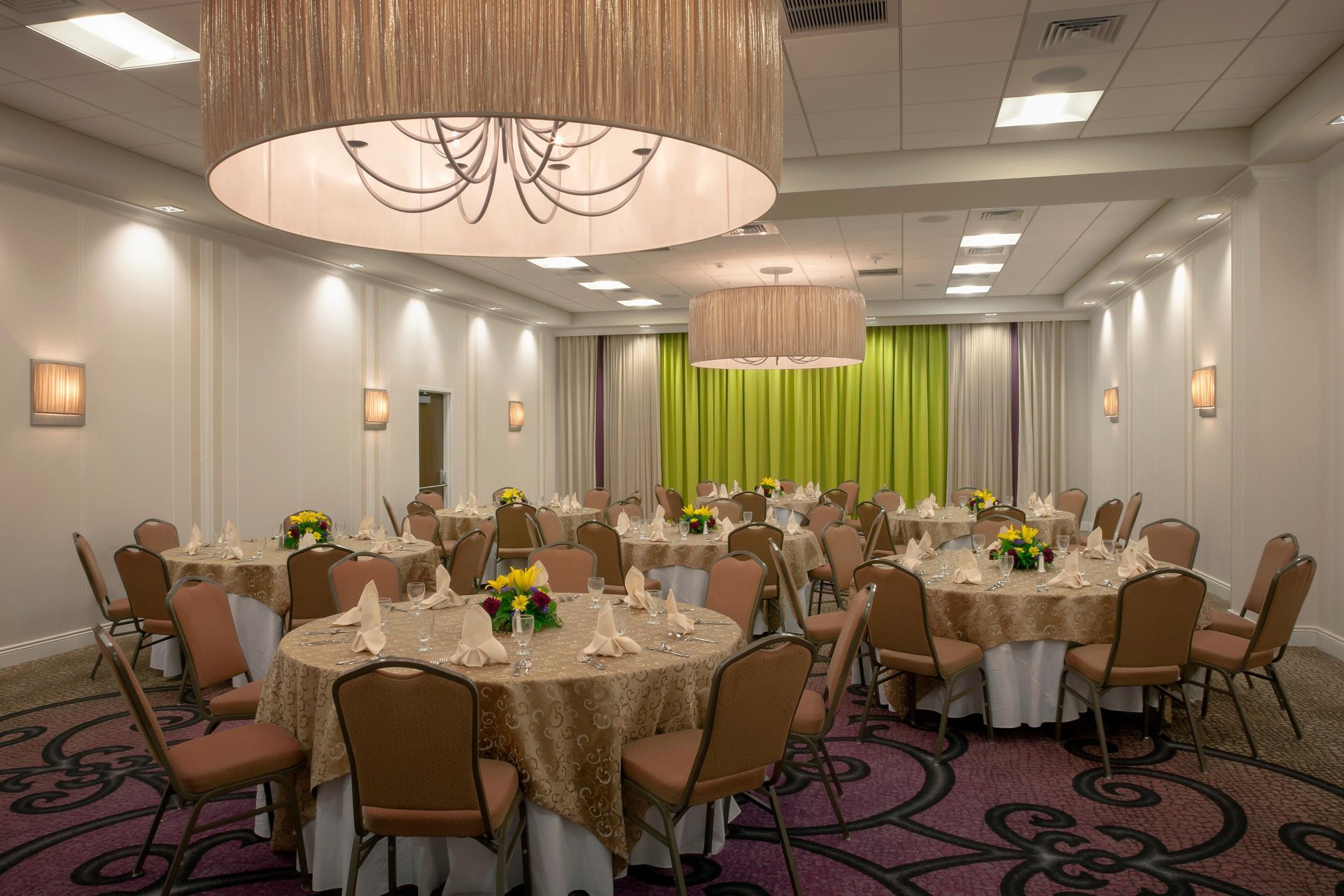 Bayou Ballroom B At Holiday Inn New Orleans-Downtown Superdome - Hotel ...