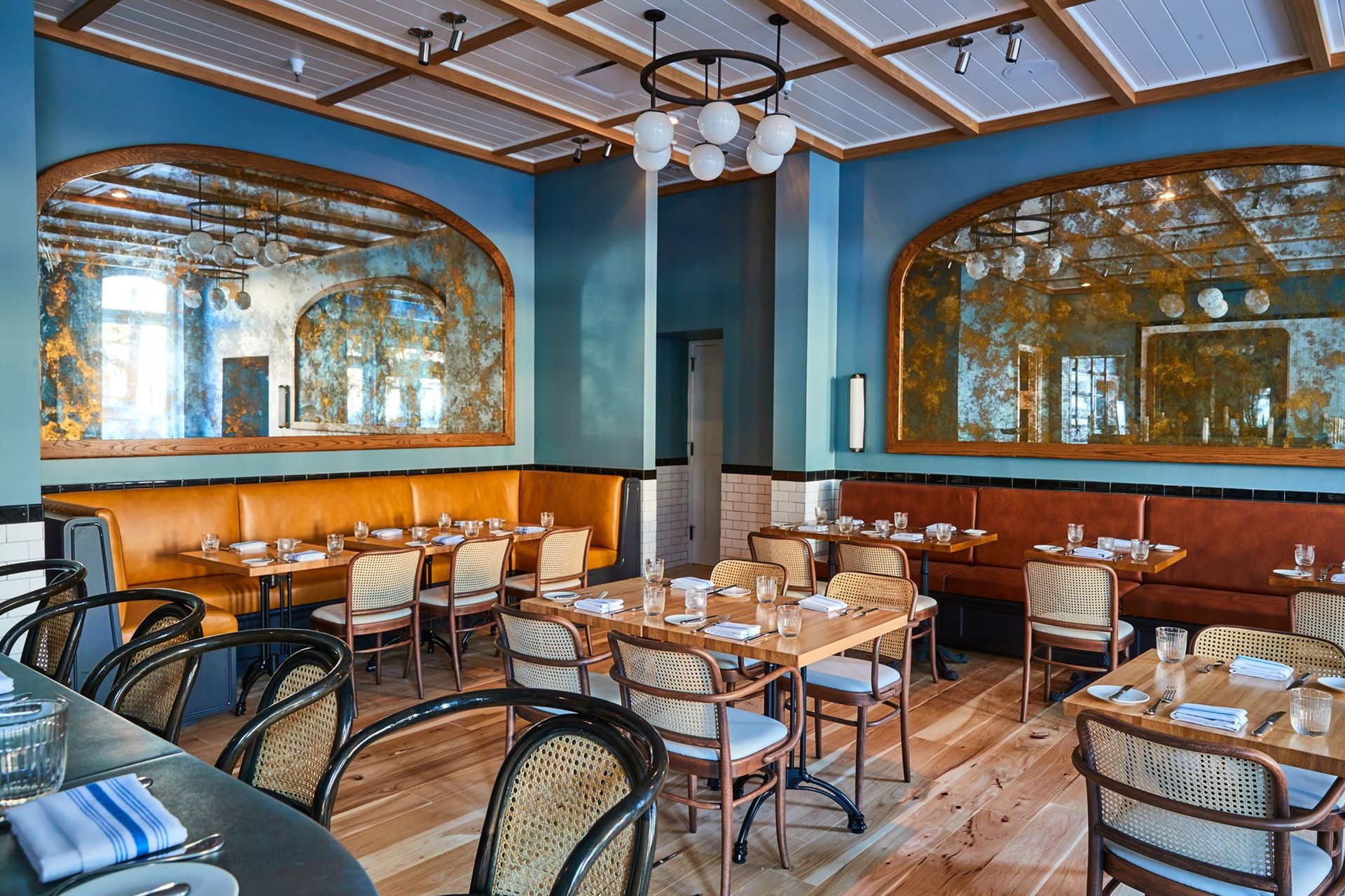 St. Neo's Brasserie - Seafood Restaurant in Savannah, GA | The Vendry