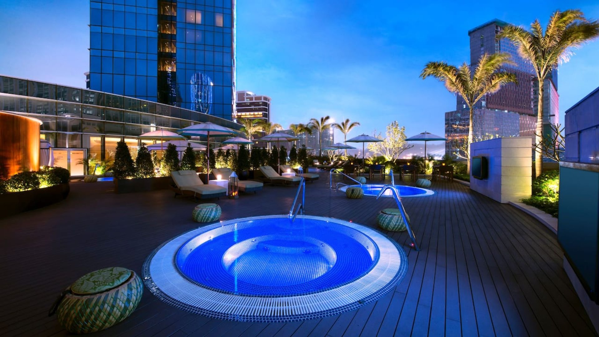 Pool Deck at Grand Hyatt Macau - Hotel in in Cotai, null | The Vendry