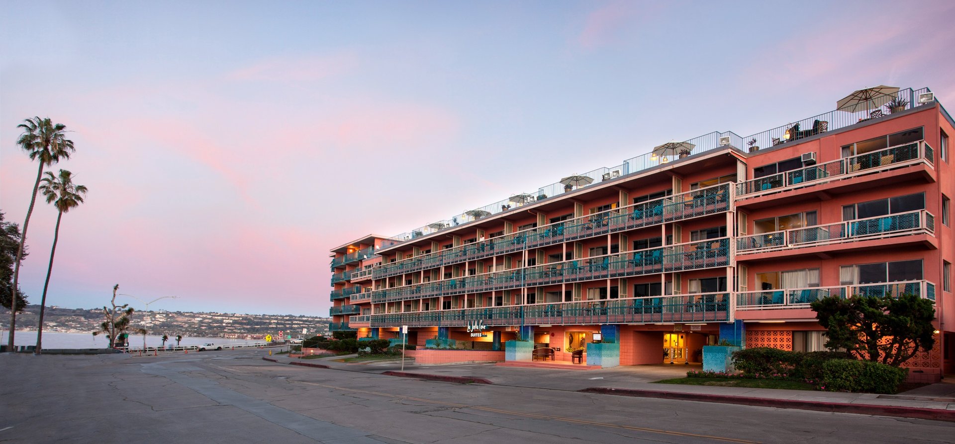 La Jolla Cove Hotel & Suites - Hotel in San Diego, CA | The Vendry