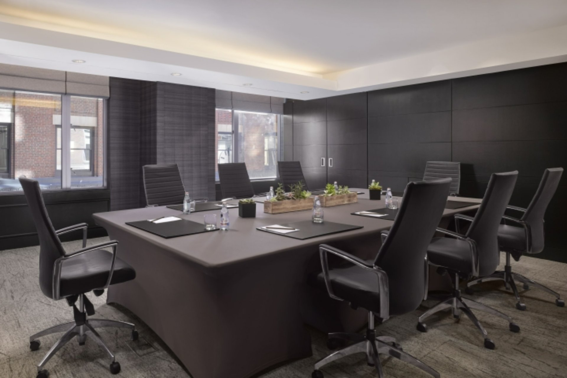 Hotel AKA Alexandria - Boardroom - Hotel in Alexandria, VA | The Vendry