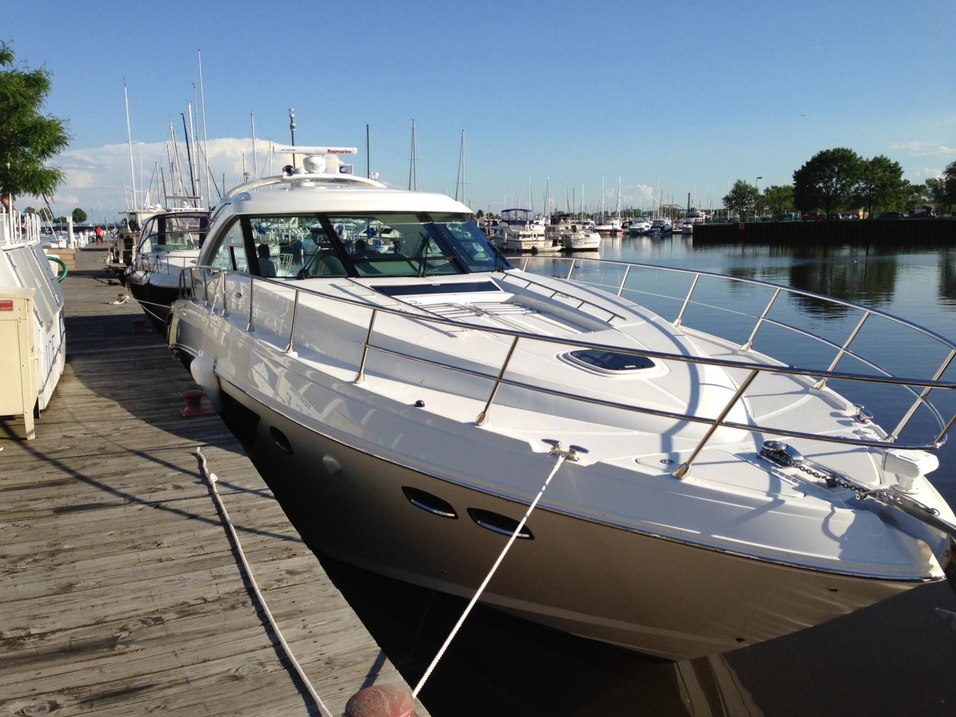 yacht rentals milwaukee