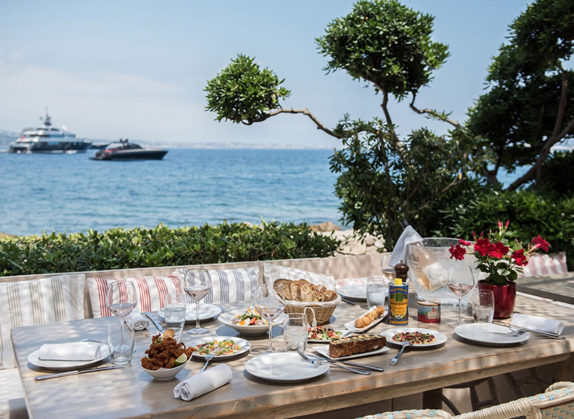 The Restaurant at La Guérite - Cannes - Restaurant in in Cannes, France 