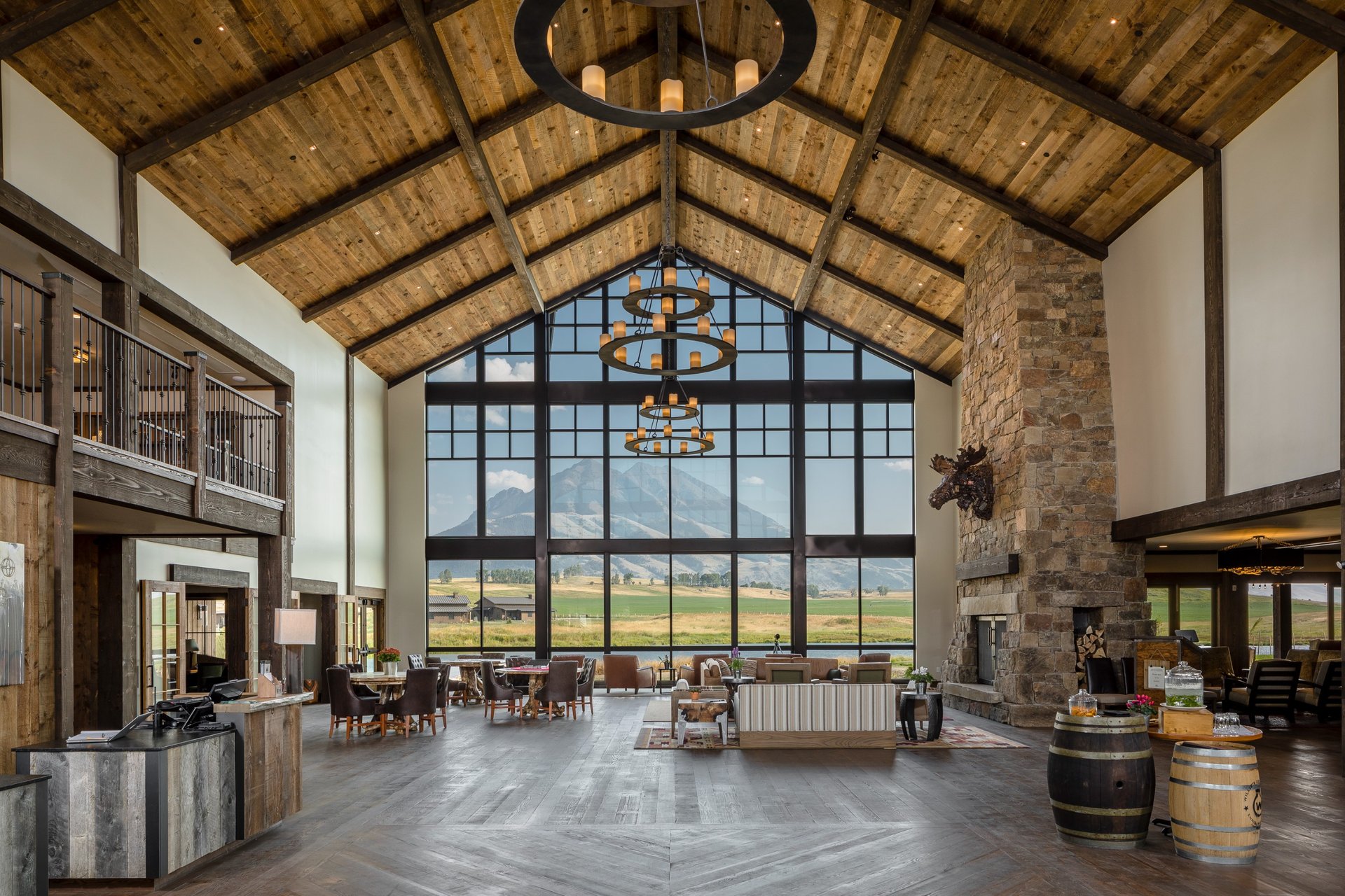 Sage Lodge - Lobby - Hotel in Pray, MT | The Vendry