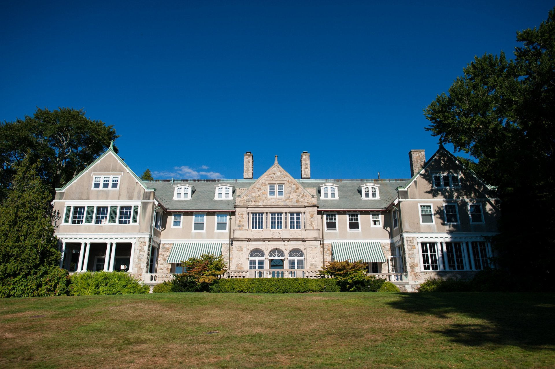 Blithewold Mansion, Gardens and Arboretum - Historic Building in ...