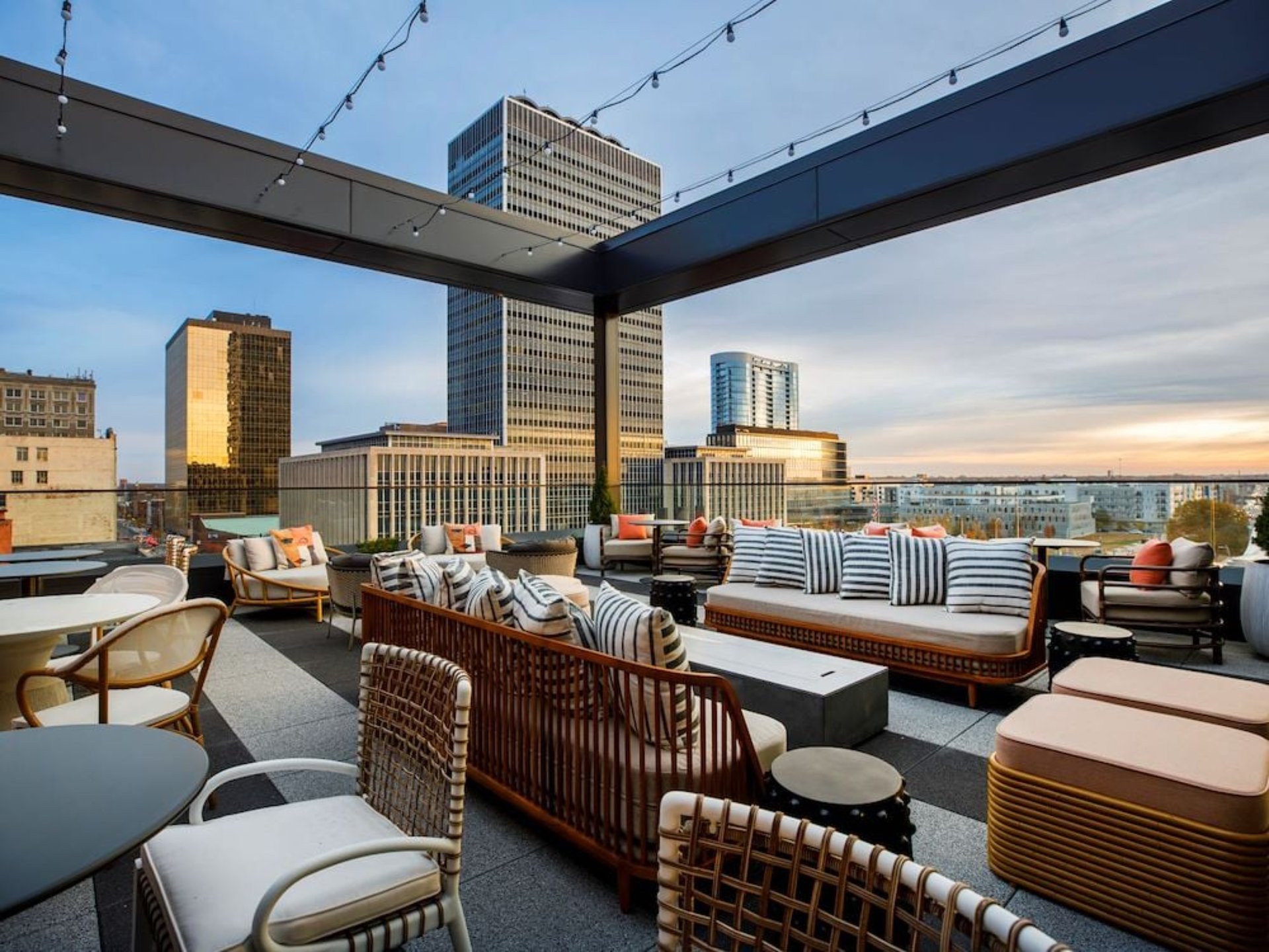 CannonBall Rooftop Lounge - Bar / Club in Indianapolis, IN | The Vendry