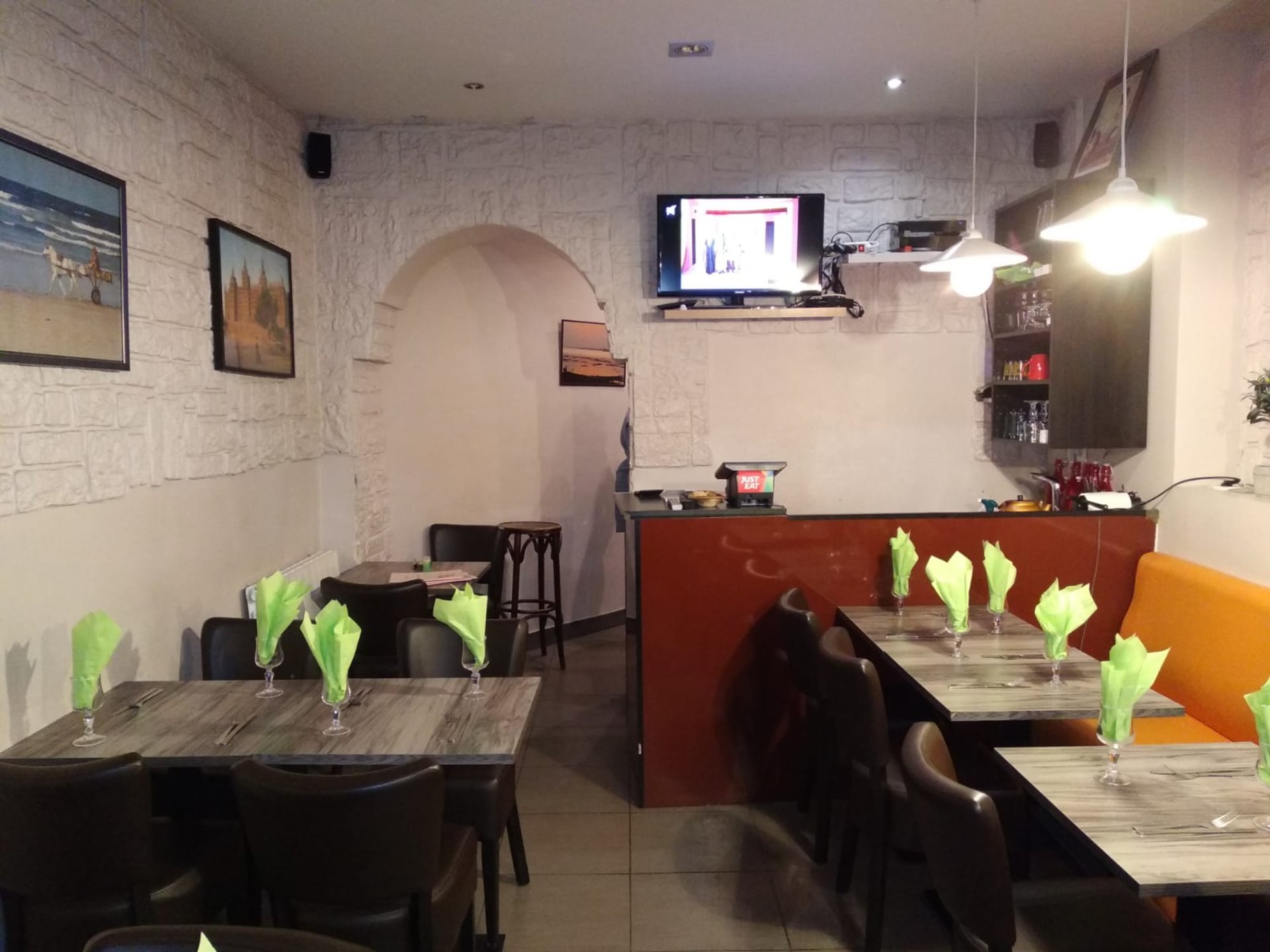 Le Khelkom - African/Moroccan Restaurant in Paris, France | The Vendry