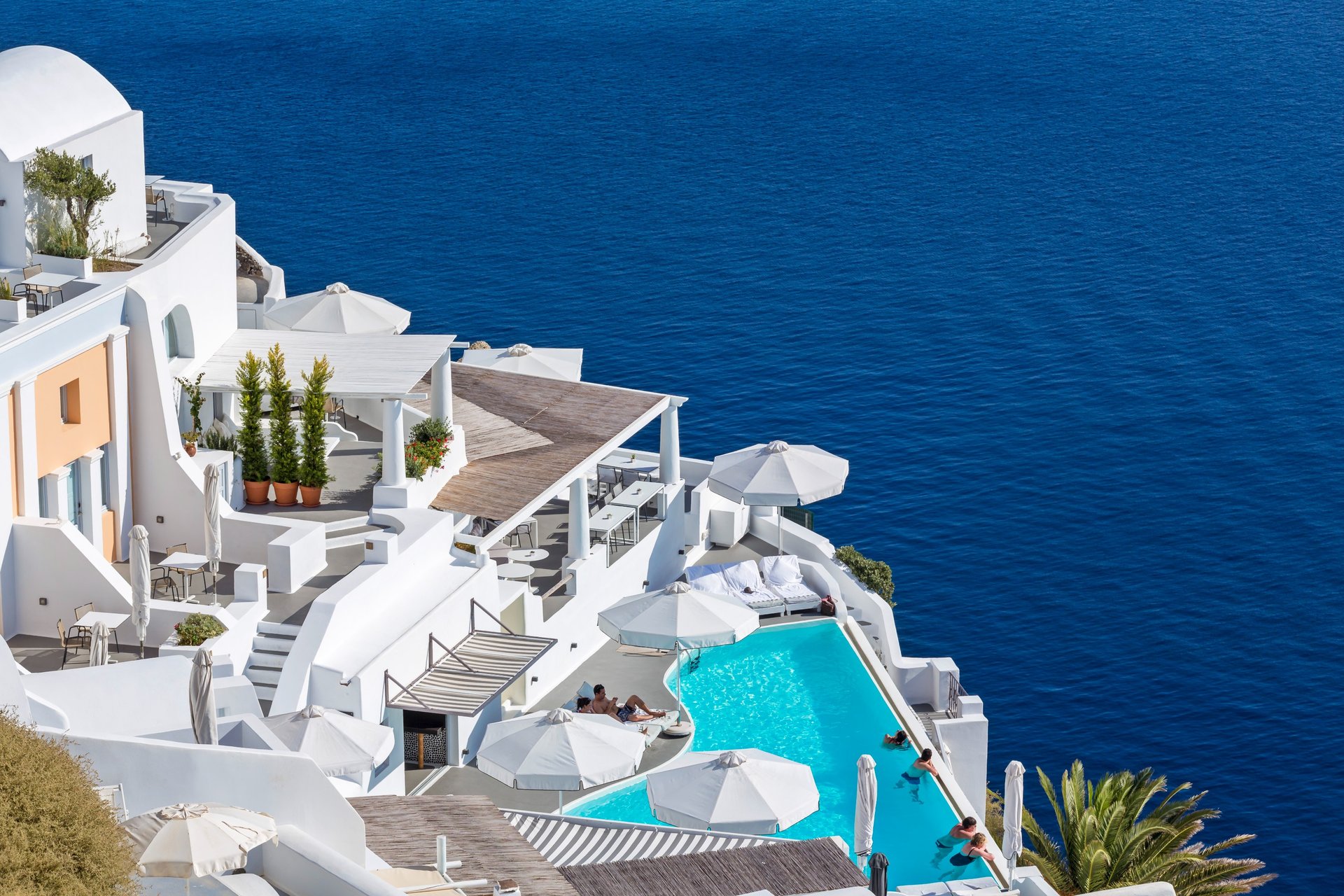 katikies-santorini-hotel-in-o-a-greece-the-vendry