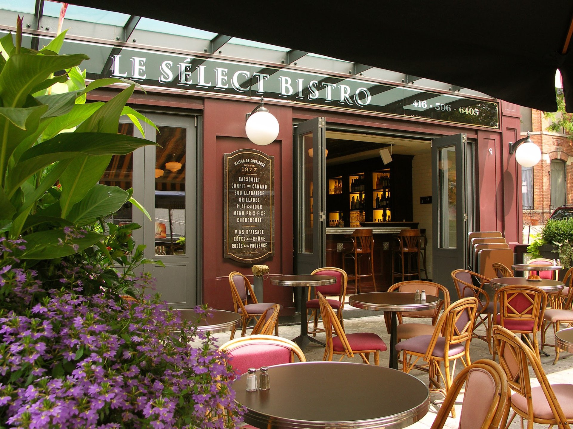 Le S Lect Bistro French Restaurant In Toronto Canada The Vendry   1698237947539 Terrace With Doors Open 