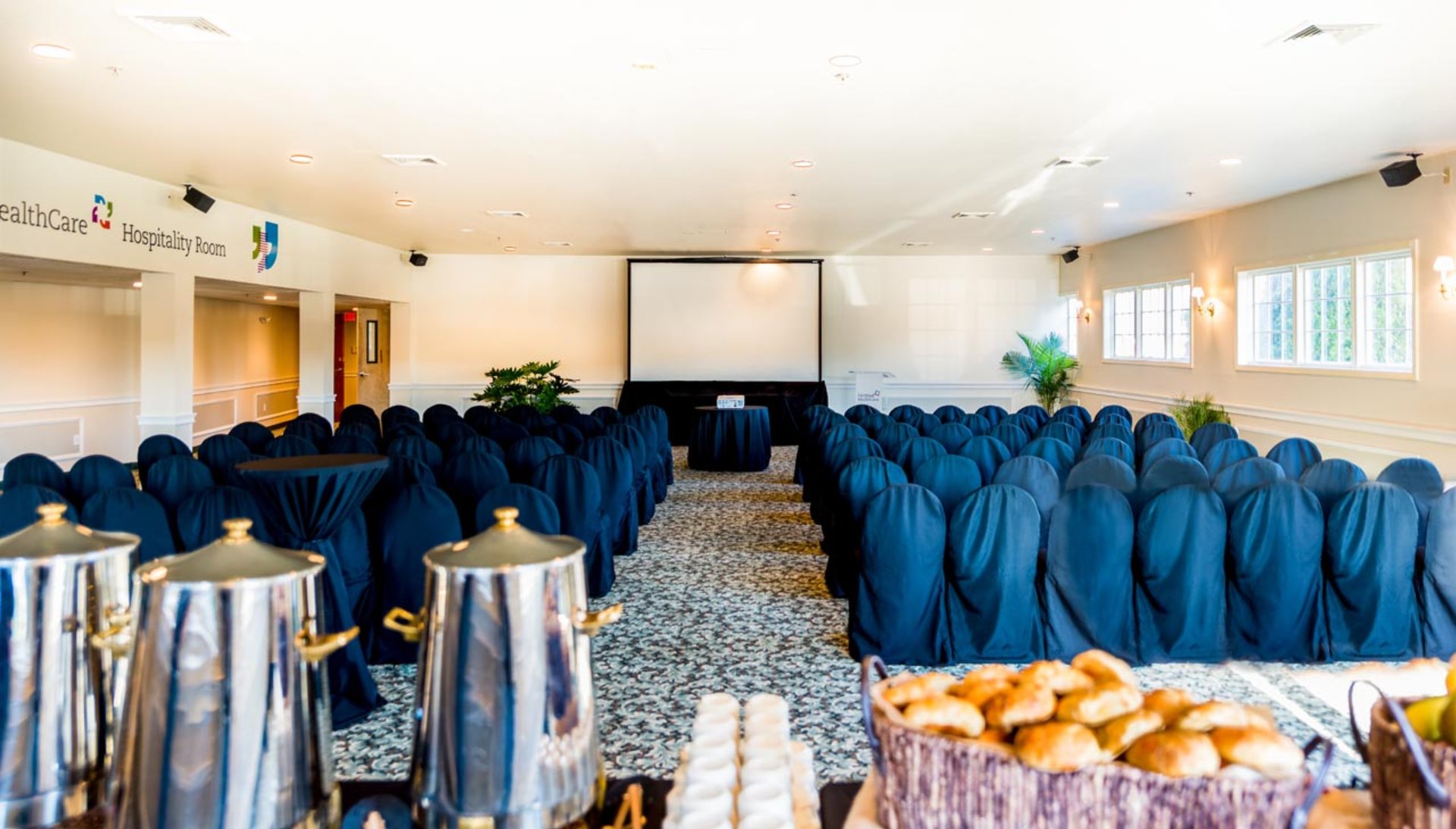 The Hartford Hospitality Room at Toyota Oakdale Theatre Event Space