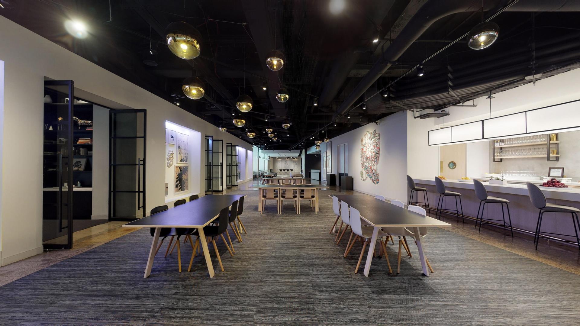 Dining and Display