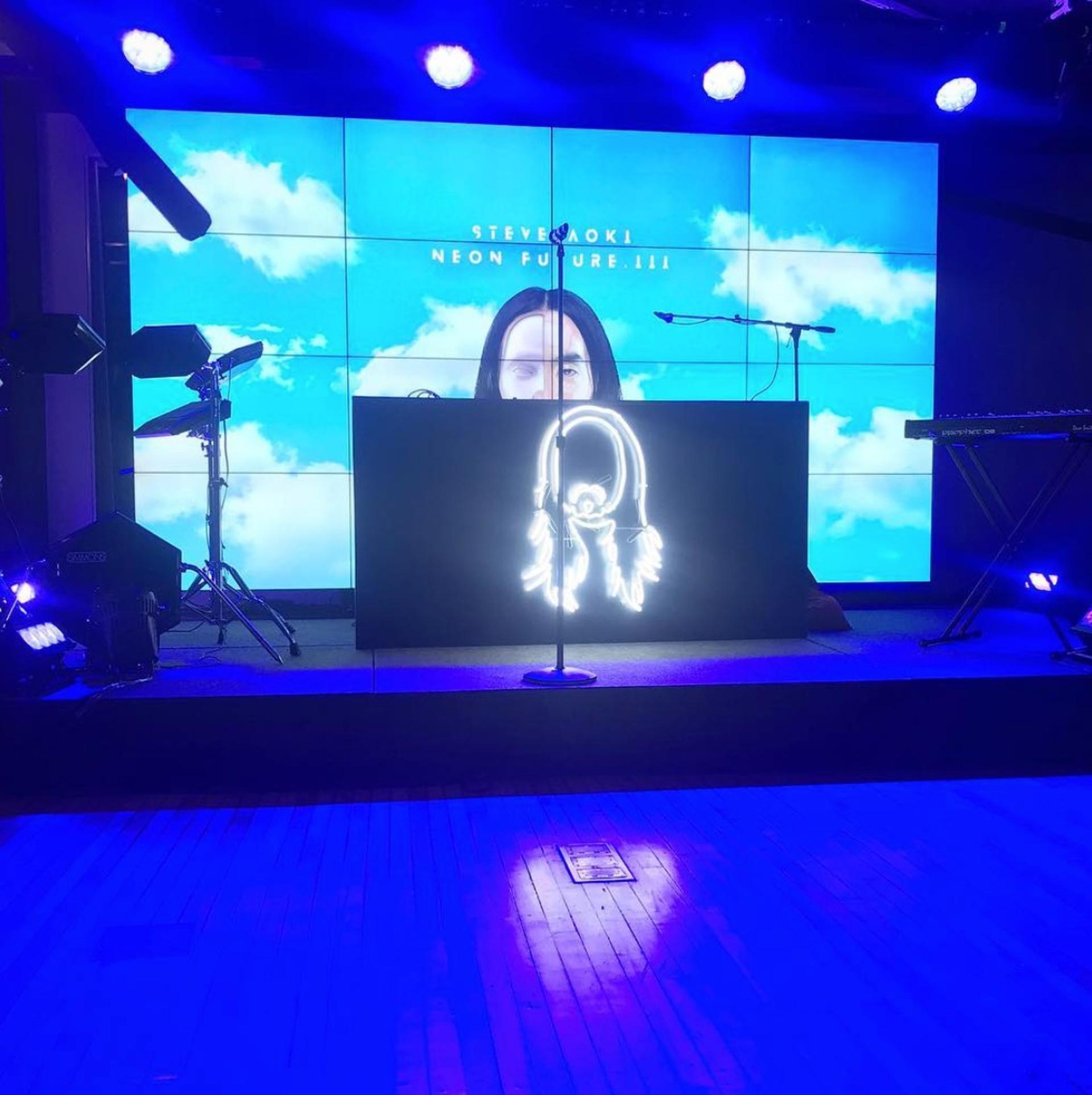 Steve Aoki & Kiiara YouTube Livestream