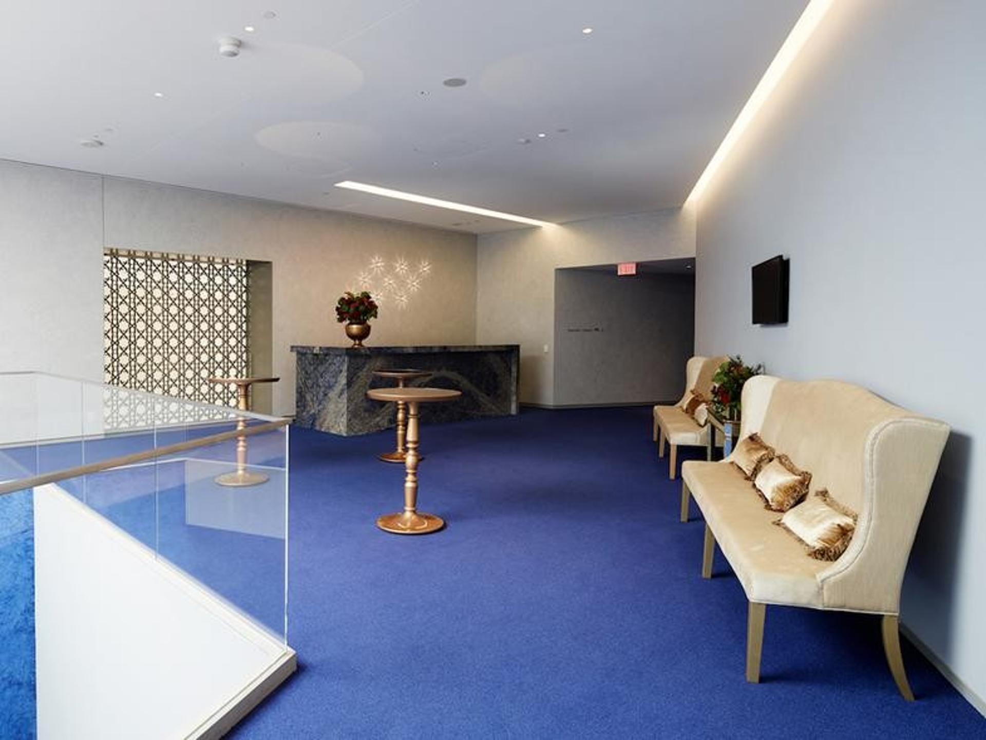 Lapis Lounge