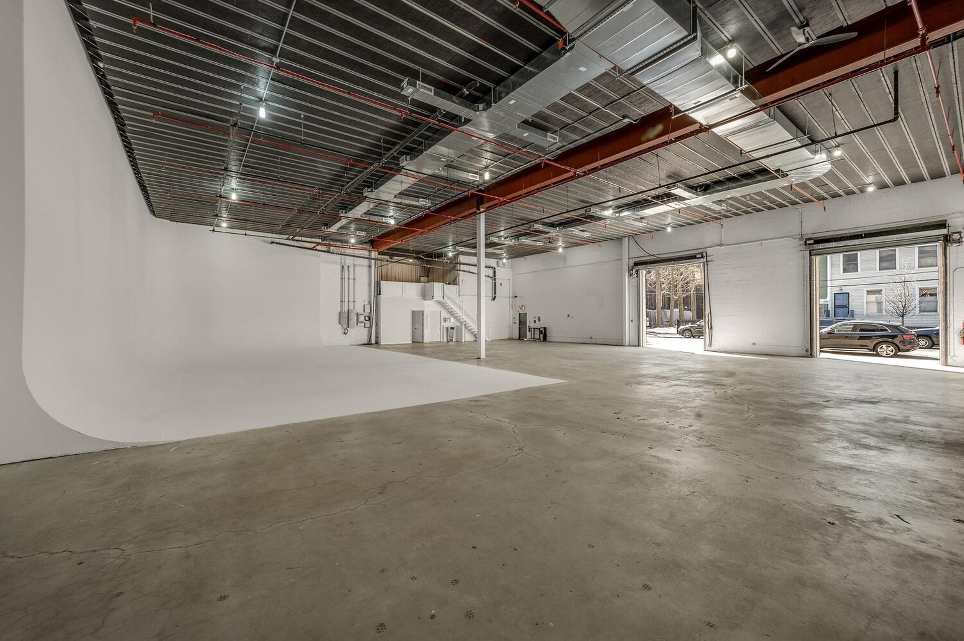 Hook / Main Studio