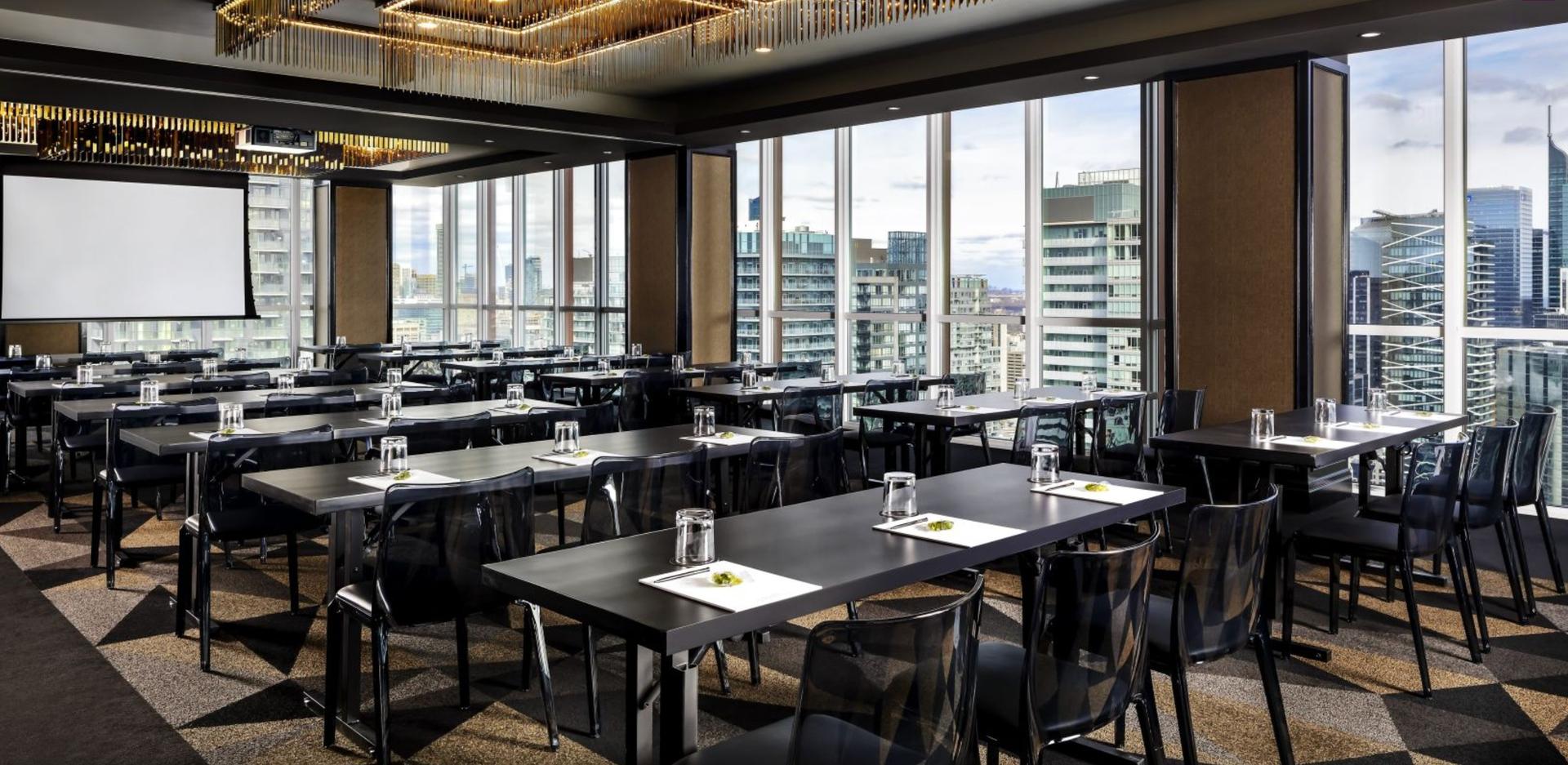 Sky Suite City View