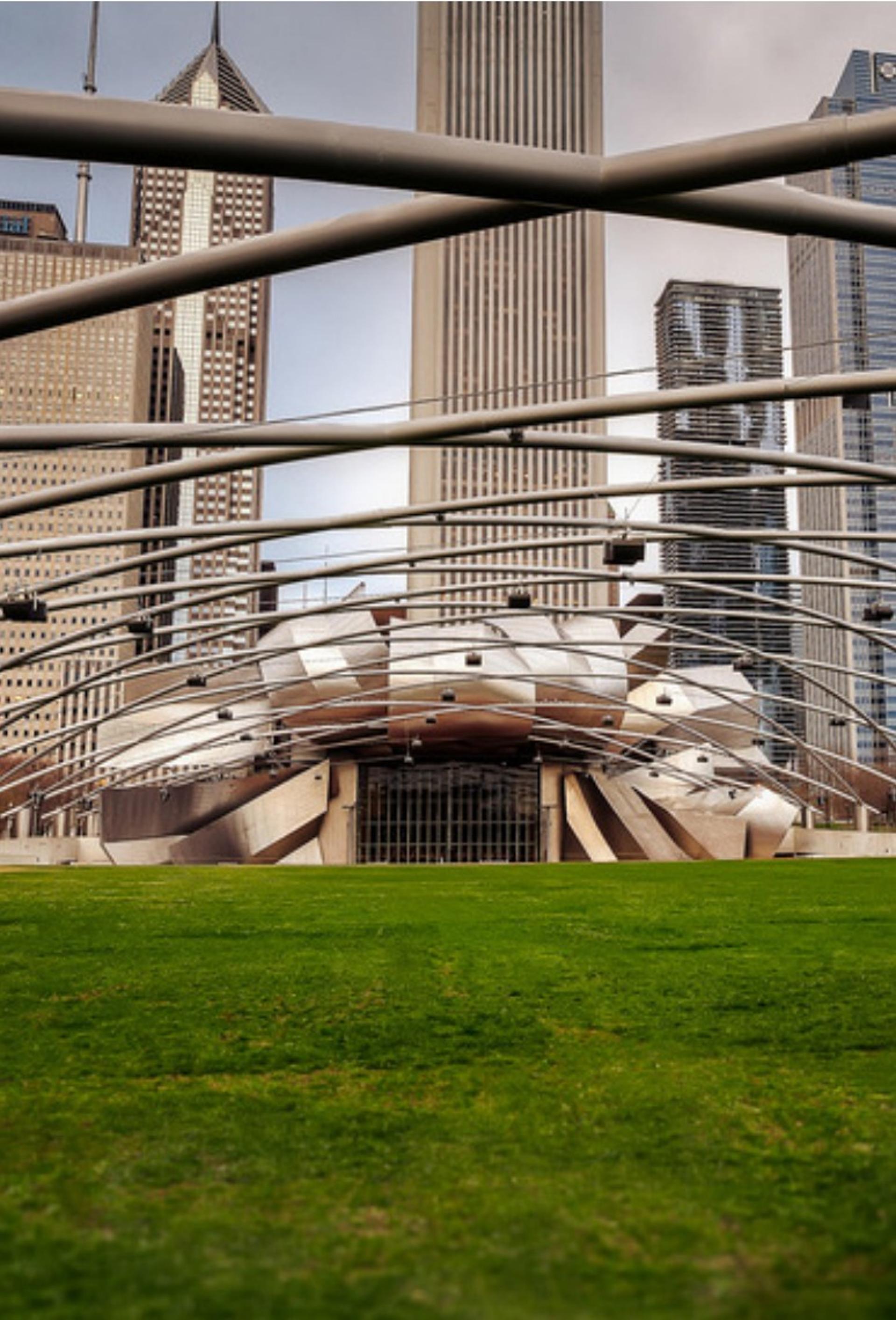  Jay Pritzker Pavilion 