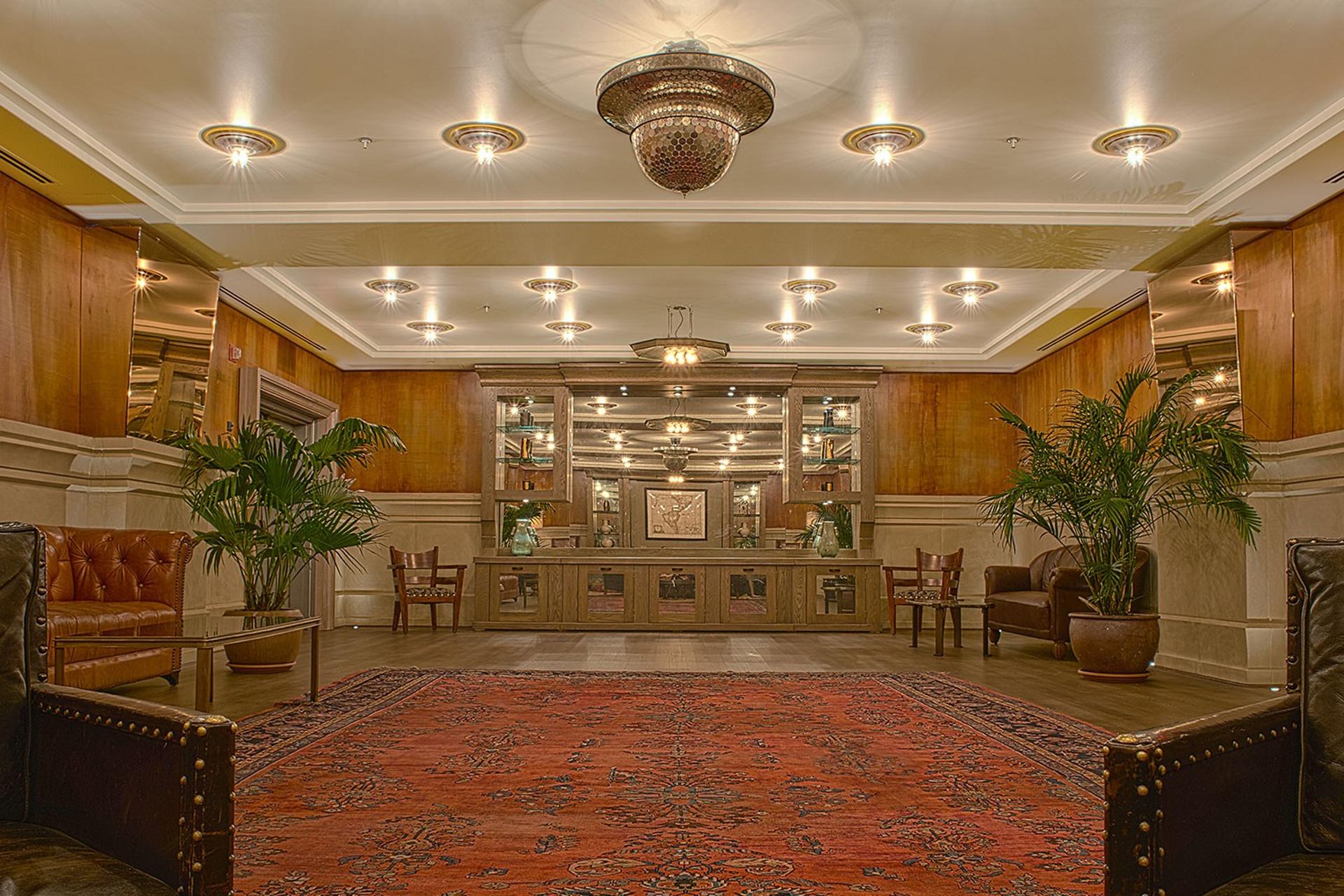 Castelli Room