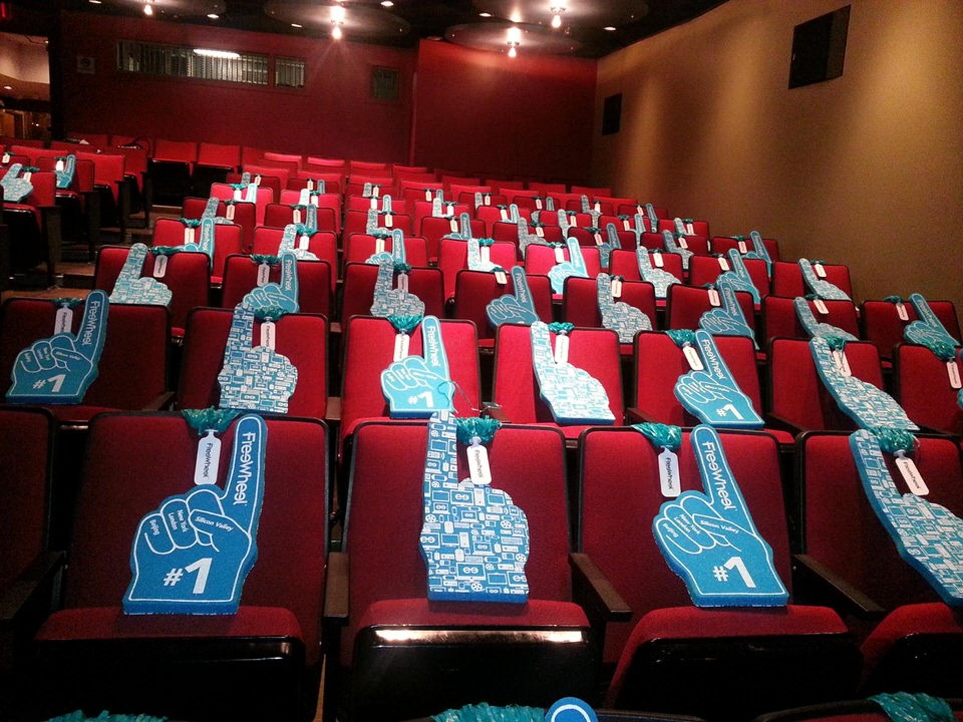 THEATER