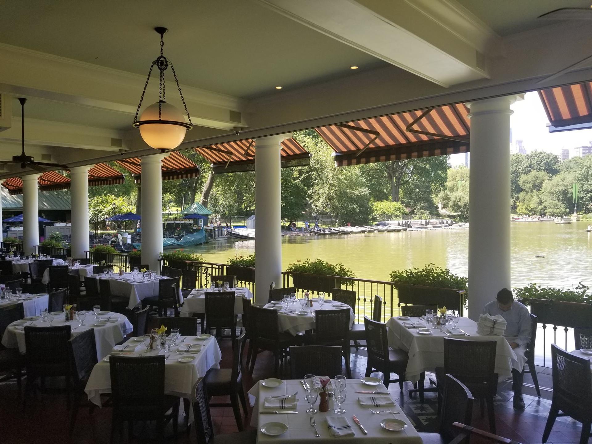 Lakeside Restaurant