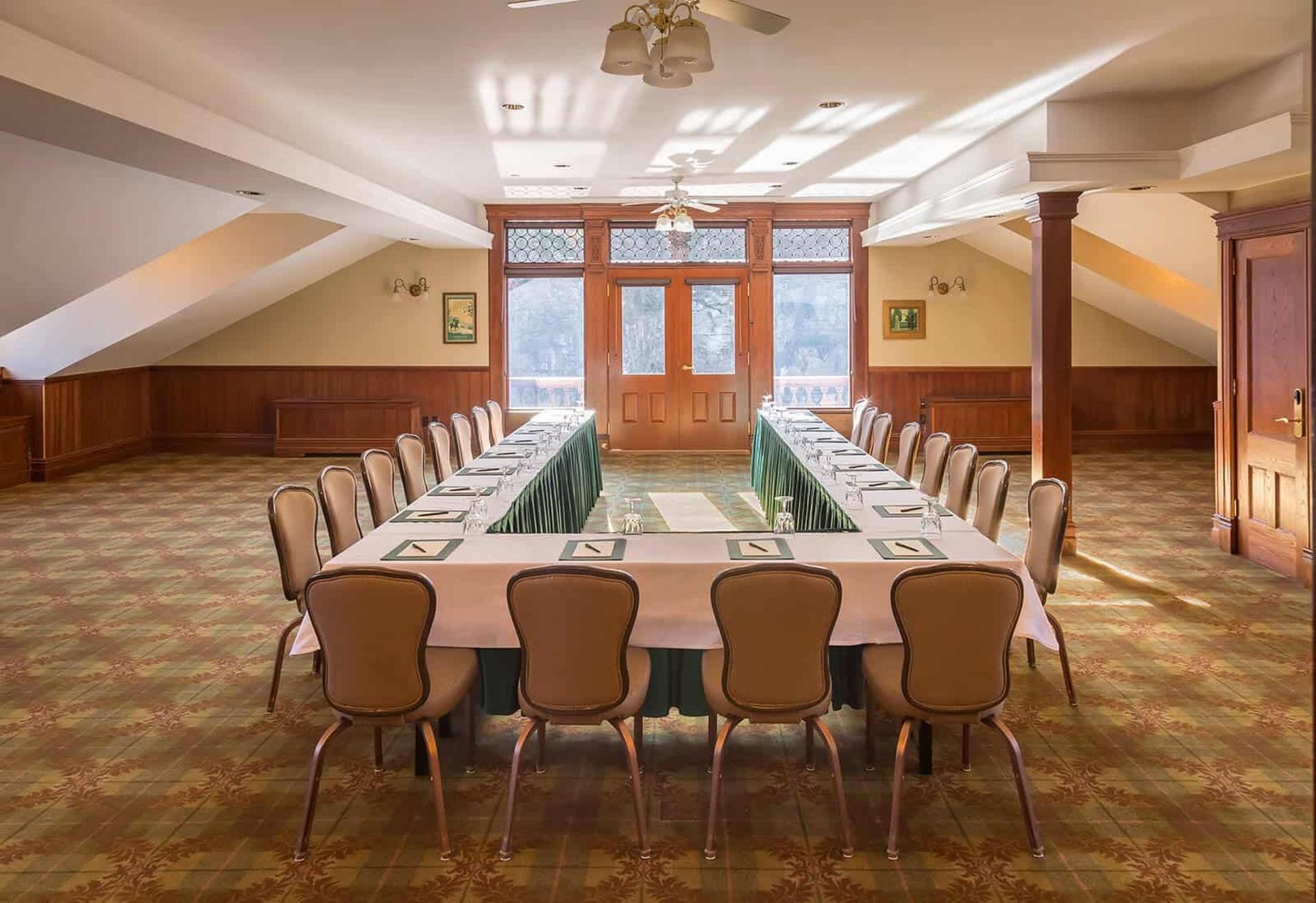 Cliff View Room
