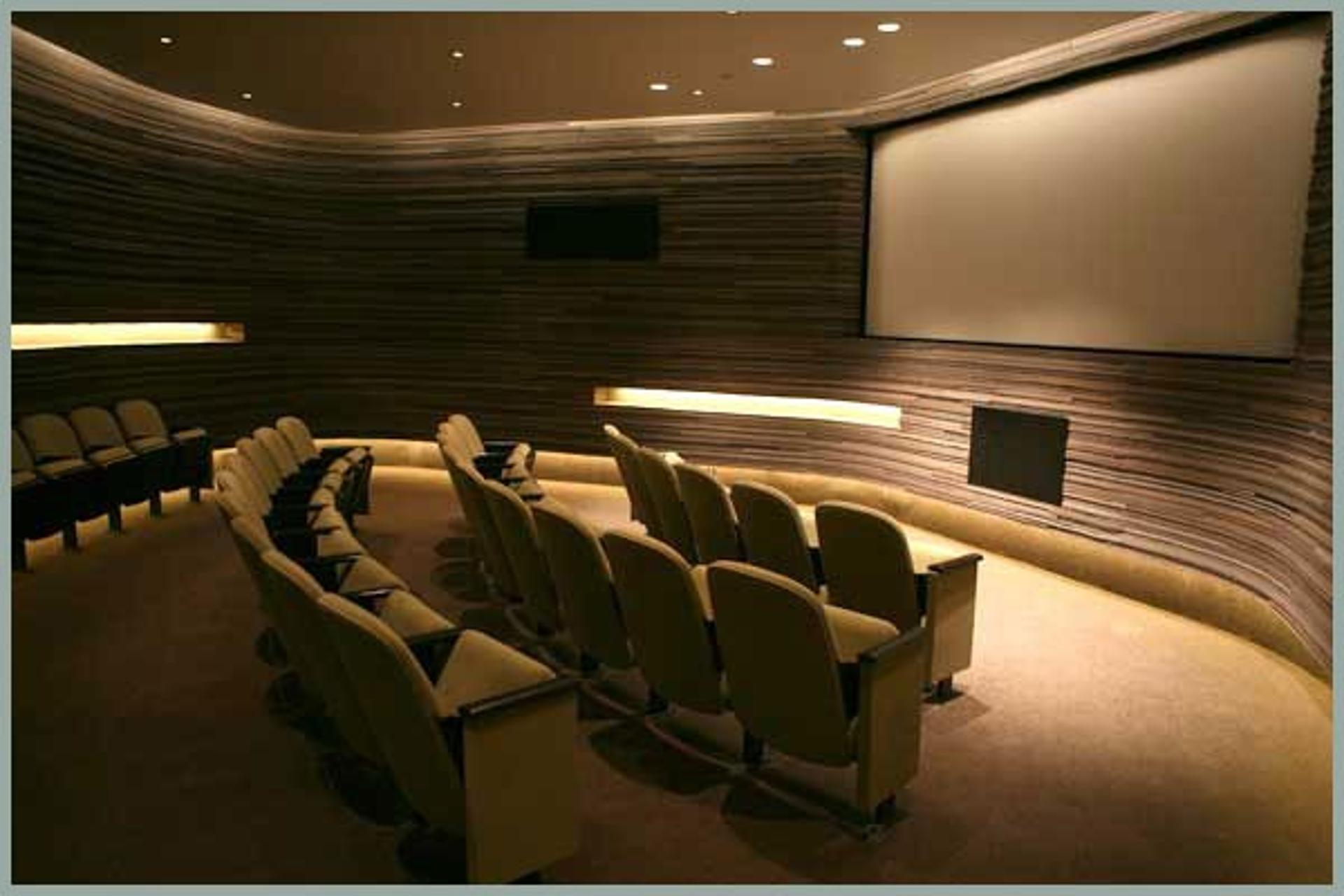 Wosk Theater