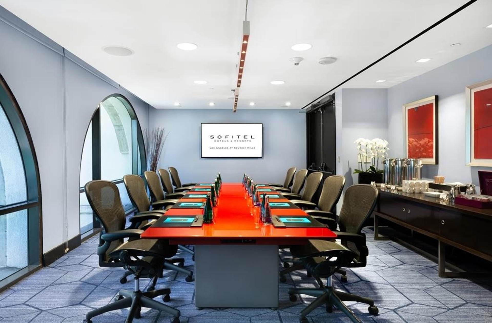 Wilshire Boardroom