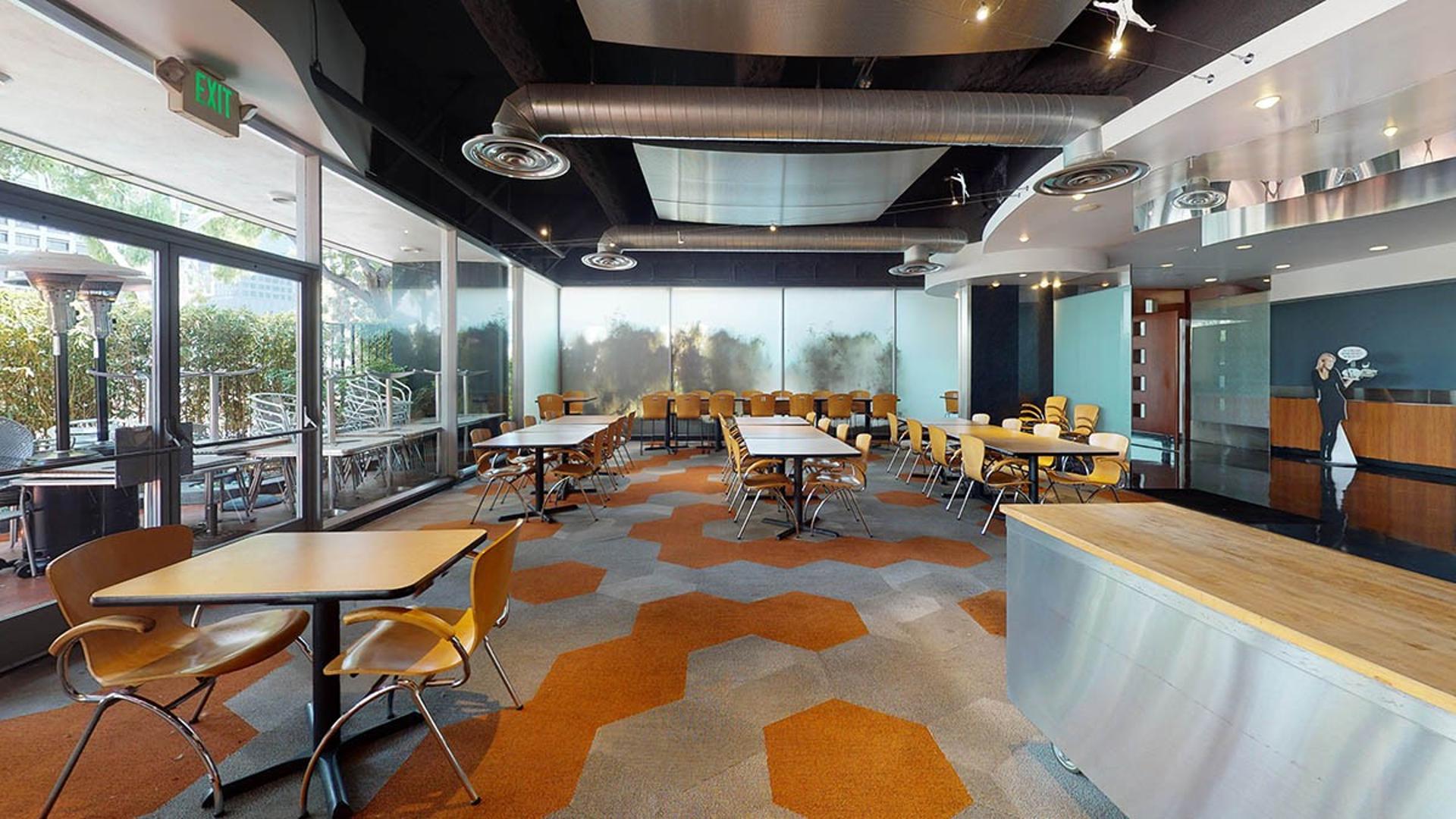 Cafe/Lounge