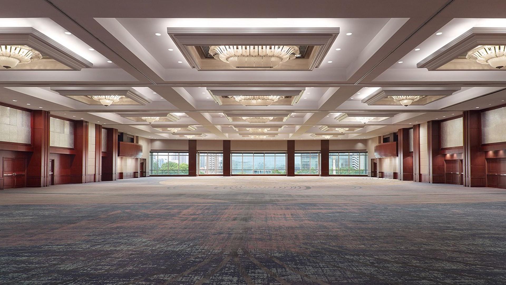 Grand Ballroom B (North Tower | M4)