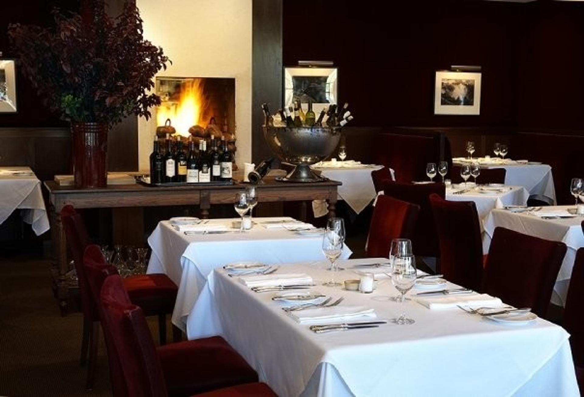 Medium Dining Room