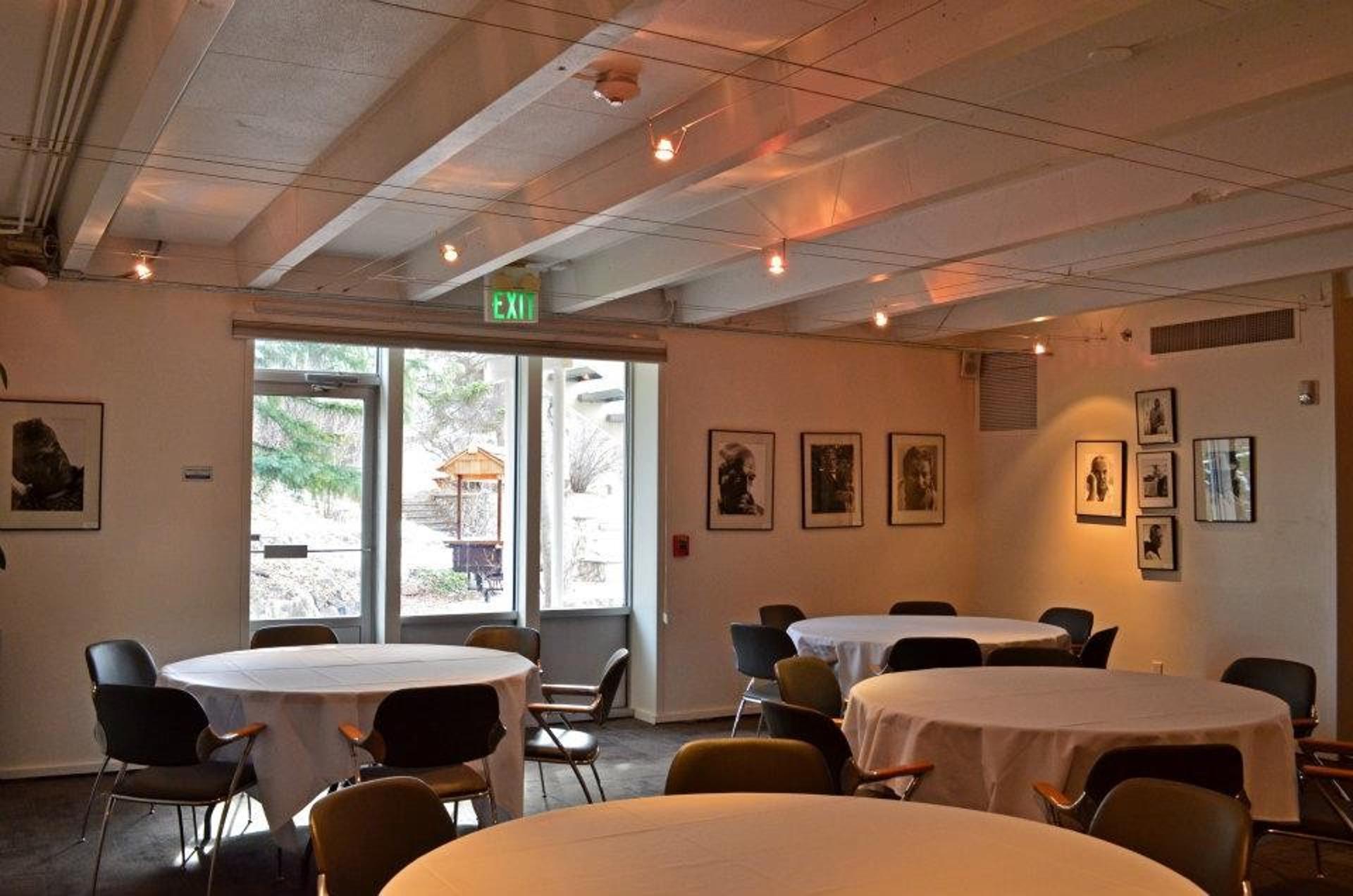 Bernhard Room