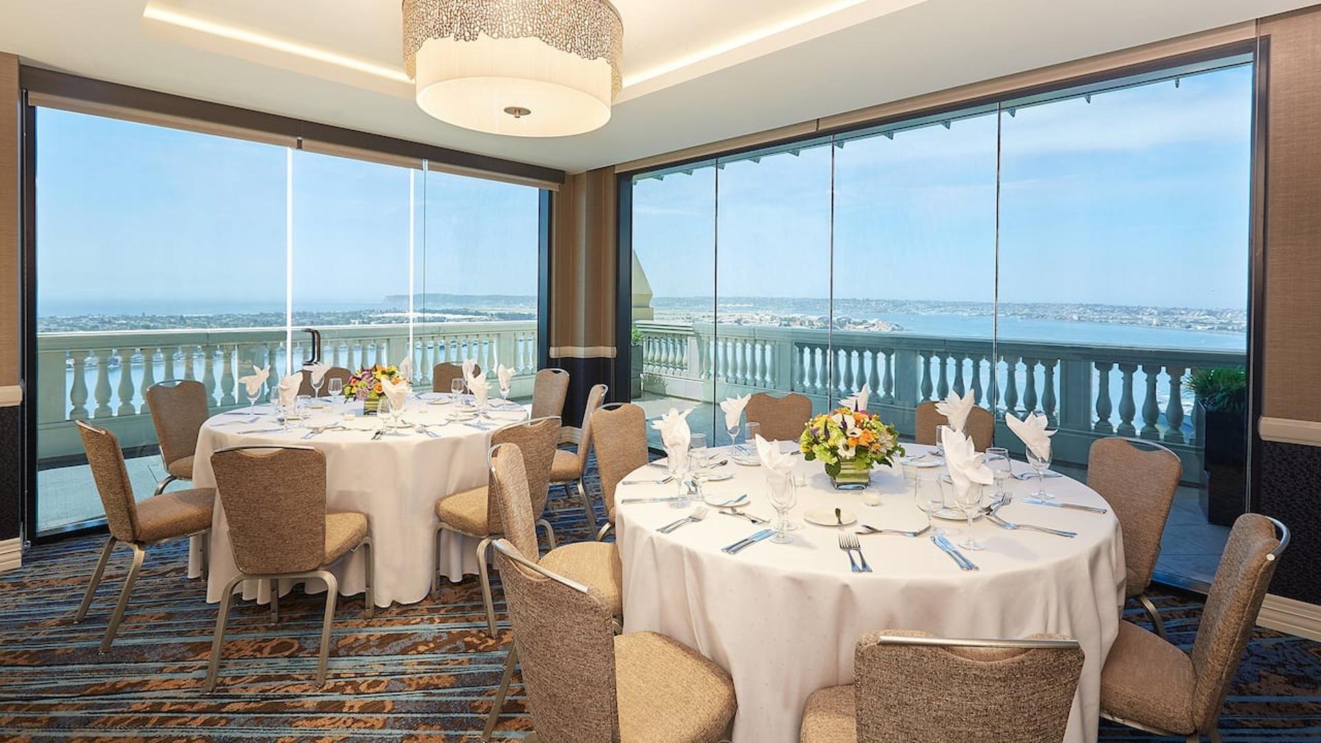 Dining Room (33rd Floor Meeting Space)
