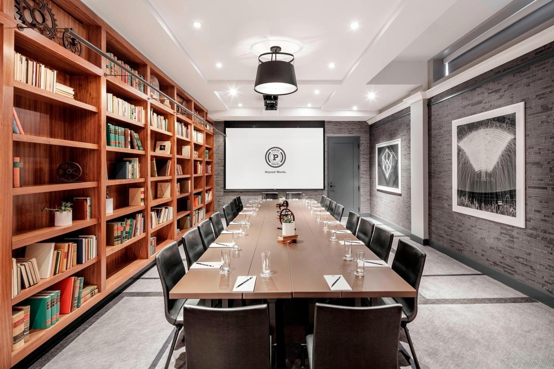 Editorial Room