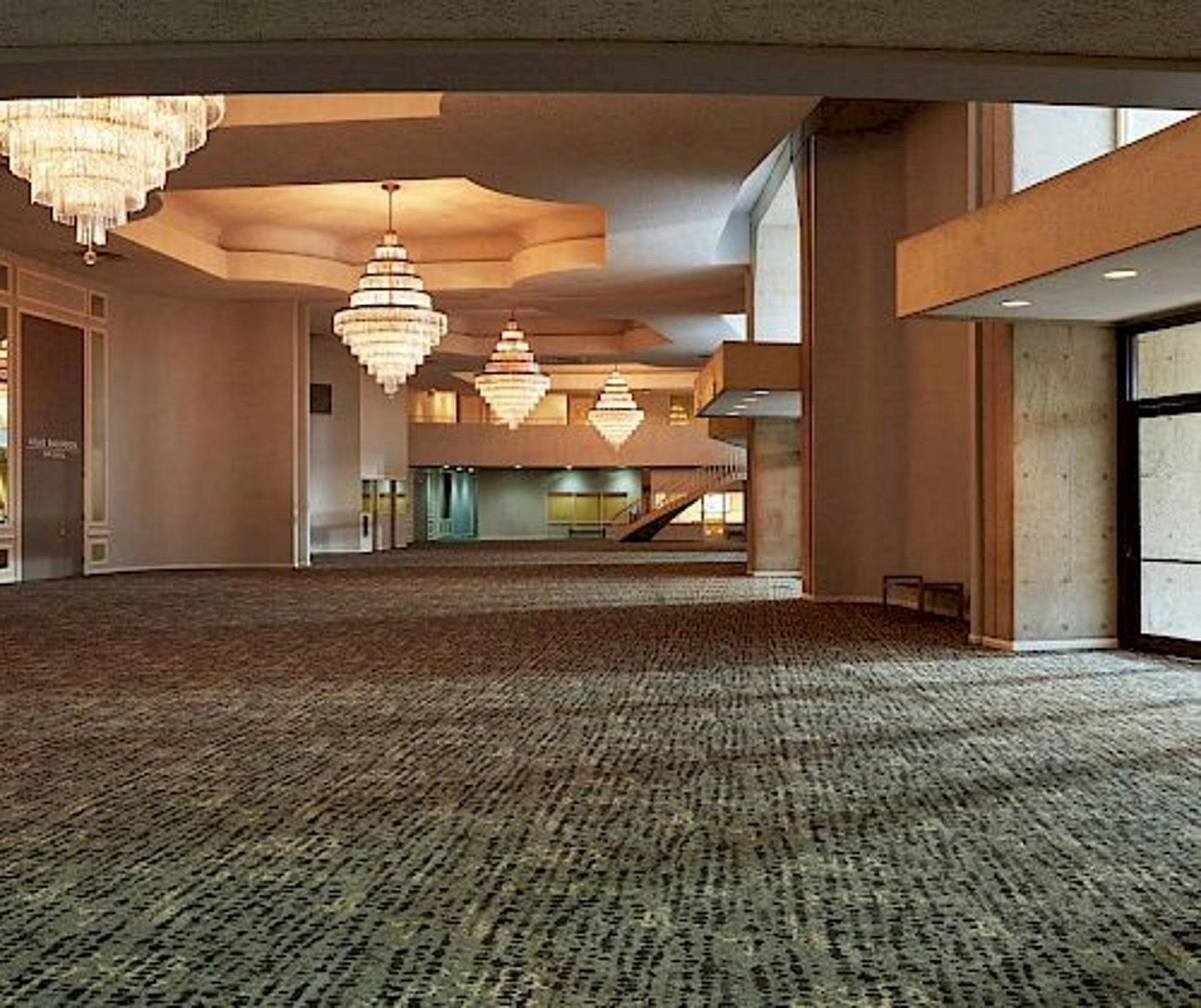 Town & Country Foyer