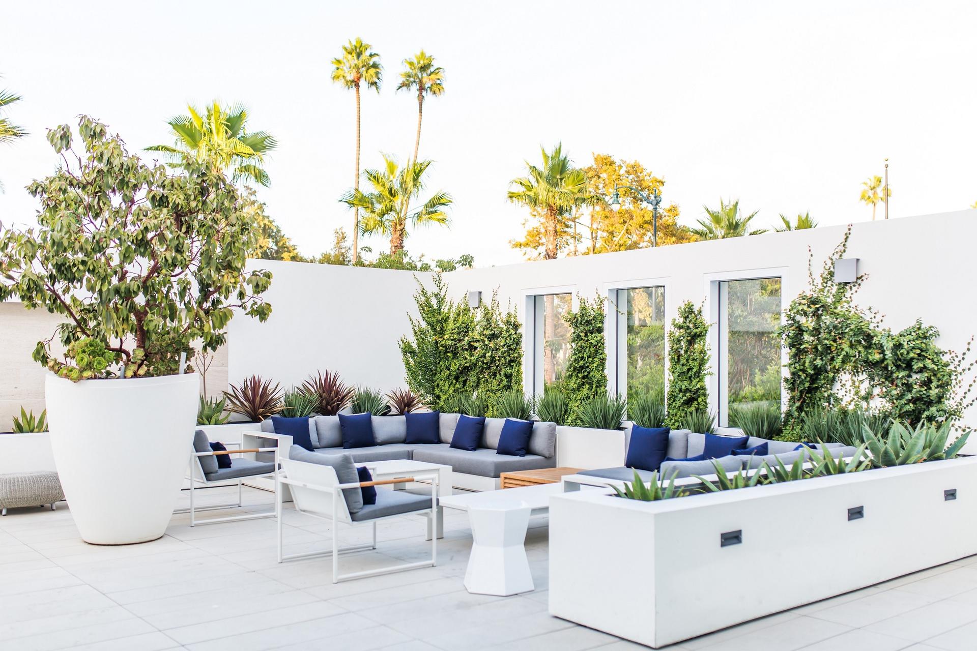 Beverly Hills Foyer & California Terrace